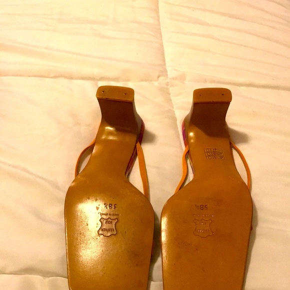 Toot Sandals, Size EU/ 38 1/2, US/ 8M. Multi Color Leather straps very unique. - Picture 4 of 7